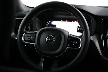 Volvo XC60 T8 Recharge AWD — photo 11