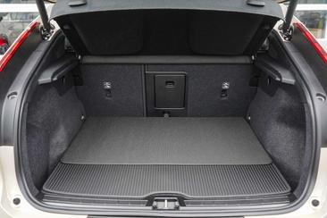 Volvo EC40 Coupé SUV Single Motor Extended Range — photo 10