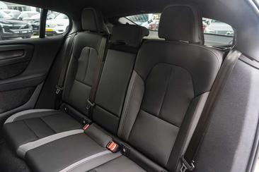 Volvo EC40 Coupé SUV Single Motor Extended Range — photo 14