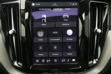 Volvo XC60 T6 Recharge AWD — photo 36