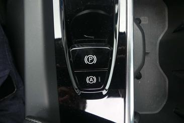 Volvo XC60 T6 Recharge AWD — photo 46