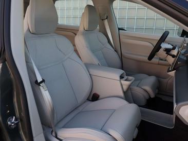 Volvo EX60 P10 AWD — photo 6