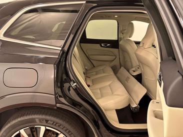 Volvo XC60 T8 Recharge AWD — photo 7