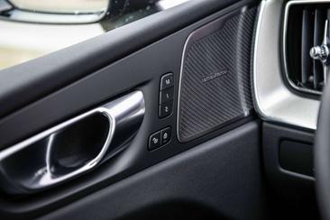 Volvo XC60 T6 Recharge AWD — photo 20