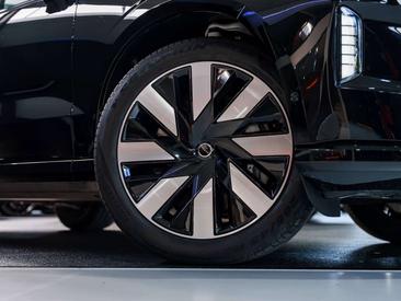 Volvo EX90 Twin Motor — photo 4