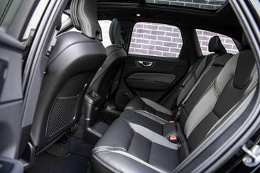 Volvo XC60 T6 Recharge AWD — photo 25