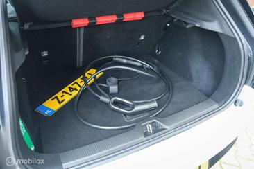 Volvo EX30 Single Motor Extended Range — photo 16