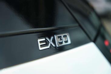 Volvo EX30 Single Motor Extended Range — photo 36