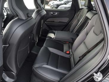 Volvo XC60 T8 Recharge AWD — photo 17