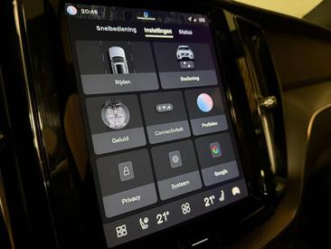 Volvo XC60 T6 Recharge AWD — photo 32