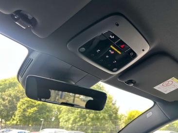 Volvo EX30 — photo 7
