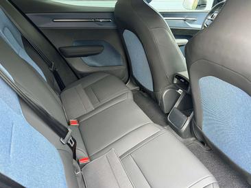 Volvo EX30 — photo 11