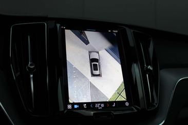 Volvo XC60 T8 Recharge AWD — photo 13