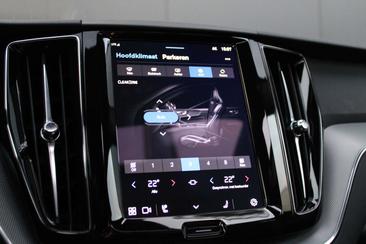 Volvo XC60 T8 Recharge AWD — photo 14