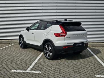 Volvo XC40 Berline Recharge Single Motor — photo 3