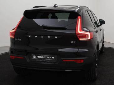 Volvo XC40 B4 — photo 4
