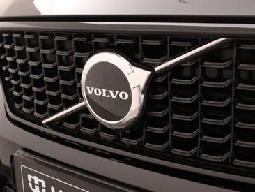 Volvo XC40 B4 — photo 6