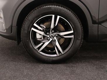 Volvo XC40 B4 — photo 7