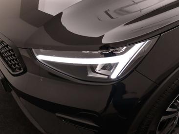 Volvo XC40 B4 — photo 9