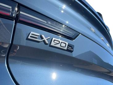 Volvo EX90 Twin Motor — photo 6