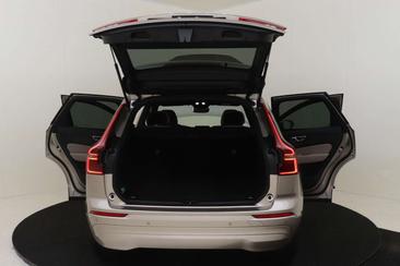 Volvo XC60 T6 Recharge AWD — photo 22