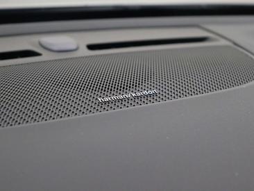 Volvo XC40 B4 — photo 16