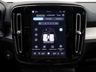 Volvo XC40 B4 — photo 19