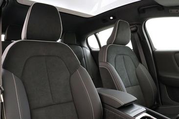 Volvo EC40 Coupé SUV Single Motor Extended Range — photo 13