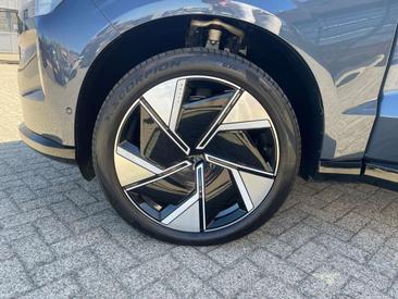 Volvo EX90 Twin Motor — photo 20