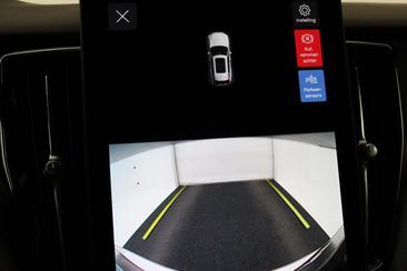 Volvo XC60 T6 Recharge AWD — photo 30