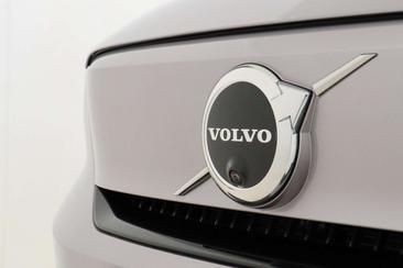 Volvo EC40 Coupé SUV Single Motor Extended Range — photo 19
