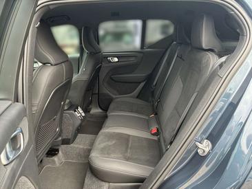 Volvo XC40 B3 Plus — photo 8
