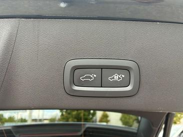 Volvo XC40 B3 Plus — photo 13