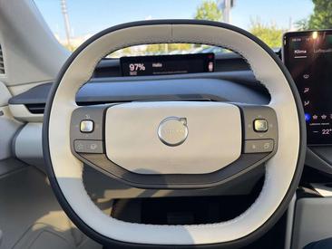 Volvo XC60 — photo 22