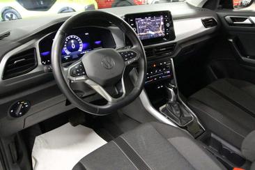 Volkswagen T-Roc Crossover 2.0 TDI DSG 4Motion — photo 6