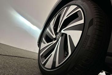 Volkswagen ID.5 Coupé SUV Pro — photo 9