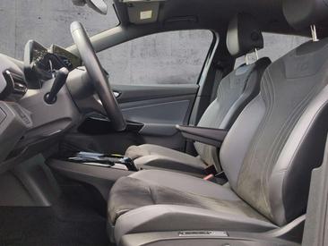 Volkswagen ID.5 Coupé SUV Pro Performance — photo 6