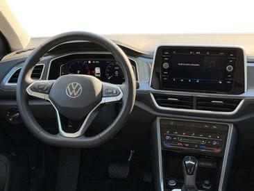 Volkswagen T-Roc 1.5 ETSI 150 — photo 10