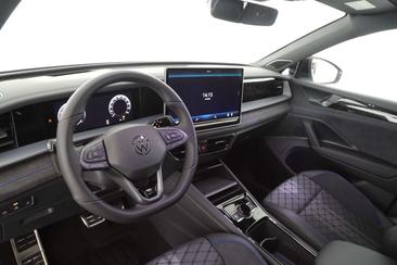 Volkswagen Tayron EHybrid 272 — photo 9