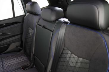 Volkswagen Tayron EHybrid 272 — photo 10