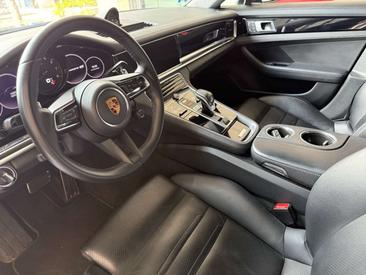 Porsche Panamera 4S — photo 8