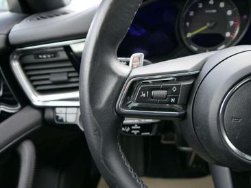Porsche Panamera — photo 11