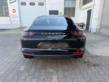 Porsche Panamera 4 E-Hybrid — photo 6