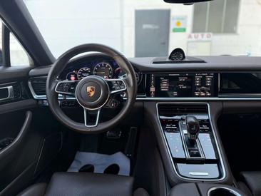 Porsche Panamera 4 E-Hybrid — photo 9