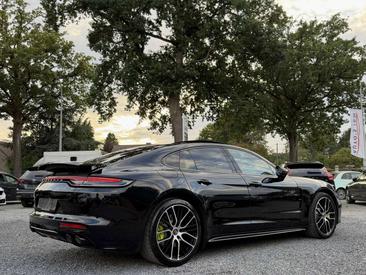 Porsche Panamera 4 E-Hybrid — photo 4