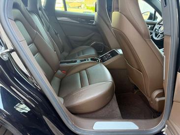 Porsche Panamera 4 E-Hybrid — photo 11