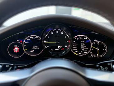 Porsche Panamera 4 E-Hybrid — photo 14