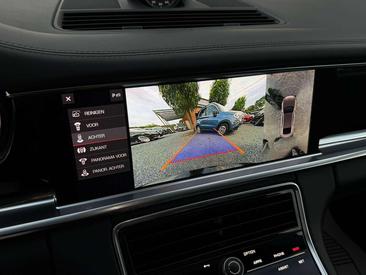 Porsche Panamera 4 E-Hybrid — photo 12