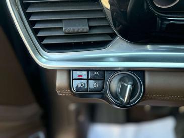 Porsche Panamera 4 E-Hybrid — photo 22