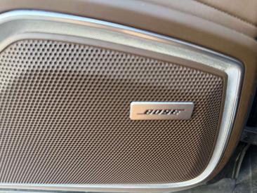 Porsche Panamera 4 E-Hybrid — photo 28